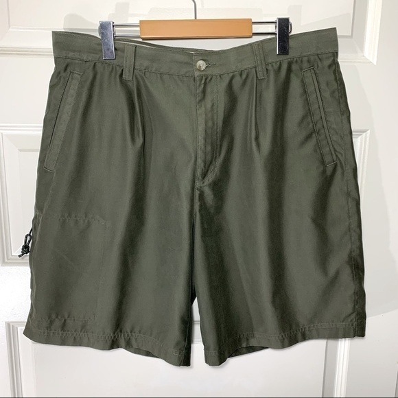 columbia XCO Hiking Shorts Green Pleated Front Relax Fit Bermuda 5 Pockets 34 - Picture 4 of 10
